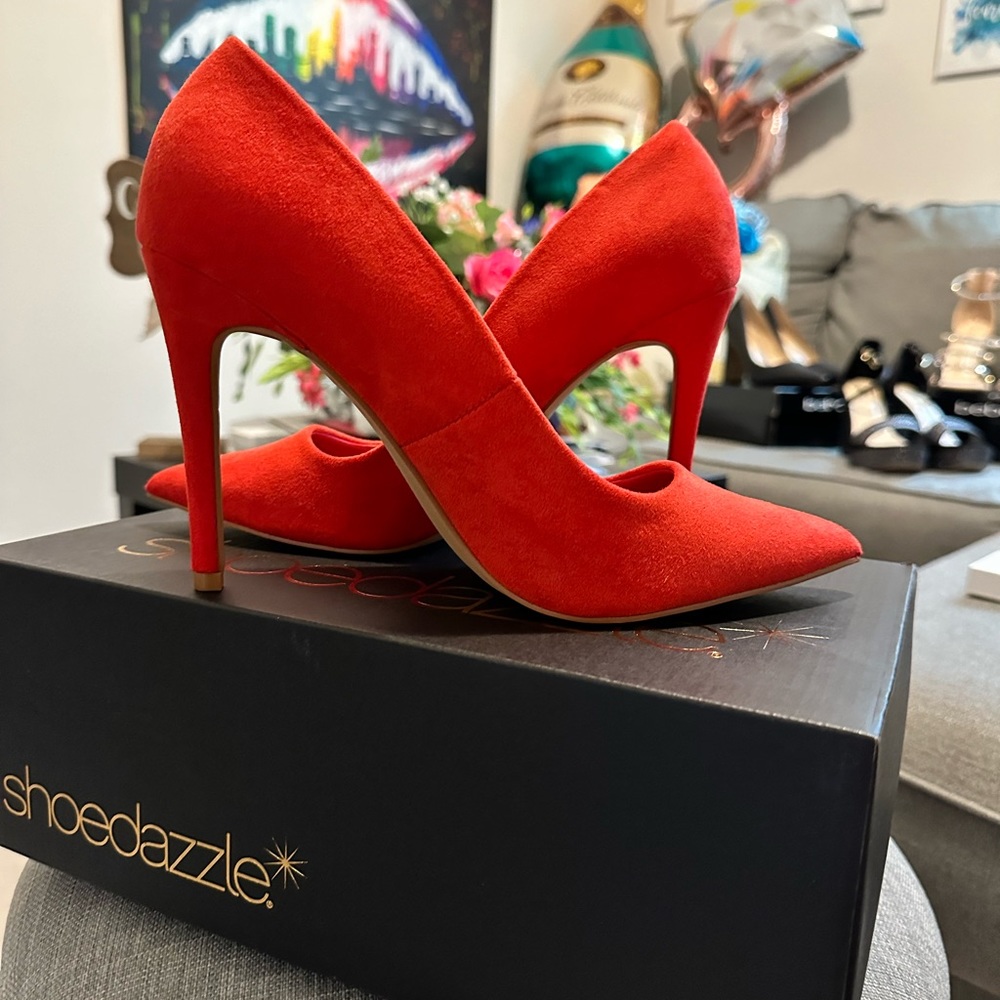 New in box- Red Pumps, Size 8